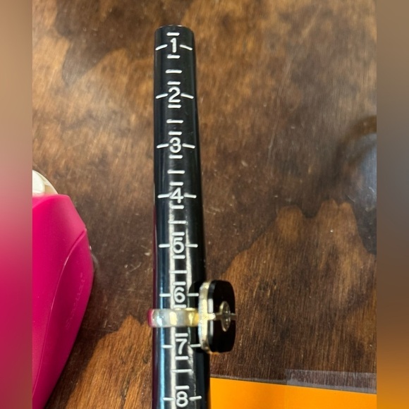 Tory Burch Logo Flat Costume Ring Size 6.5 - Picture 6 of 6